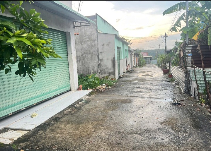 🔥 NHÀ GIÁ RẺ GẦN KCN – Ô TÔ TỚI CỬA – CHỈ 1 TỶ 150 🔥