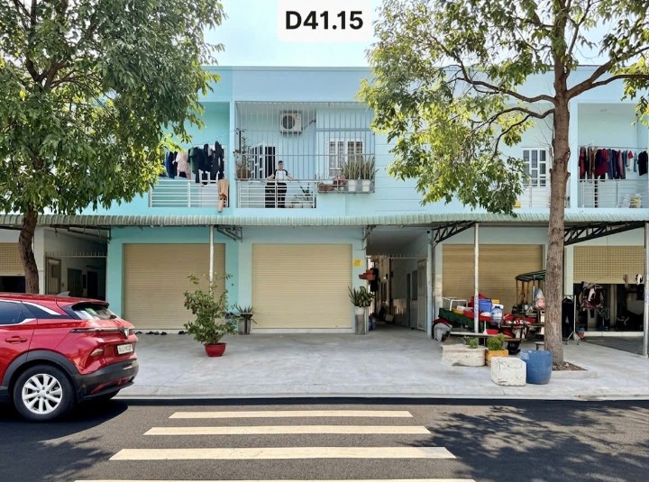 BÁN NHÀ MẶT TIỀN D7 - NGAY ĐỐI DIỆN TRƯỜNG CẤP 2 BÀU BÀNG